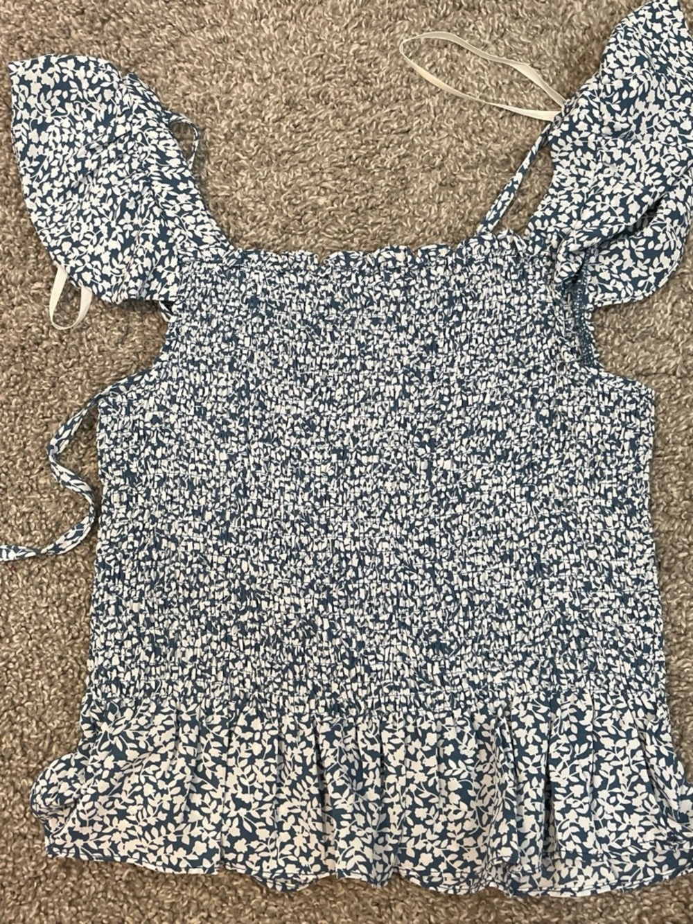 The nines Blue Floral Smocked Ruffle Women's Top never worn